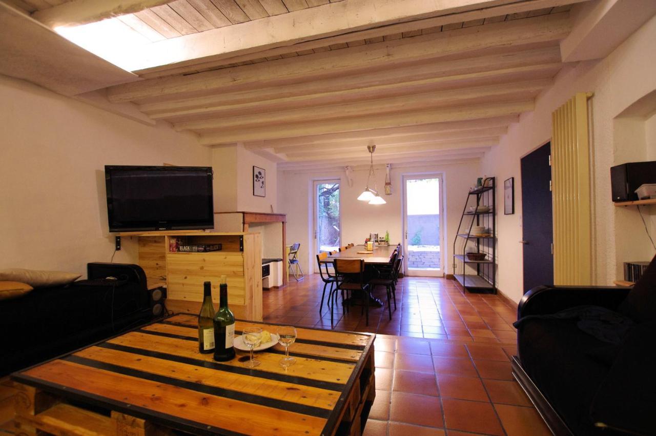 Hostel Les Cordees Liees Albi Bagian luar foto