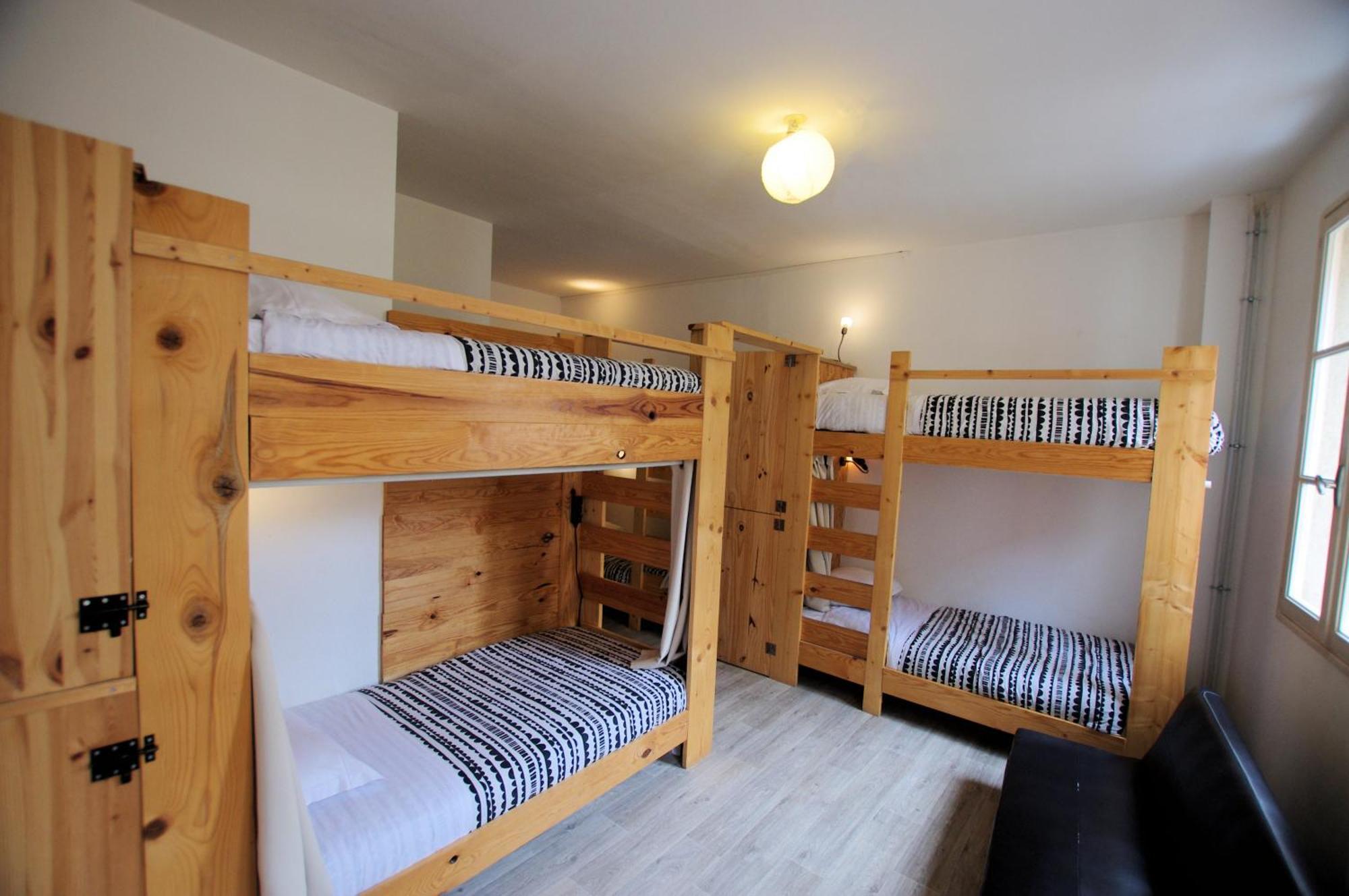 Hostel Les Cordees Liees Albi Bagian luar foto