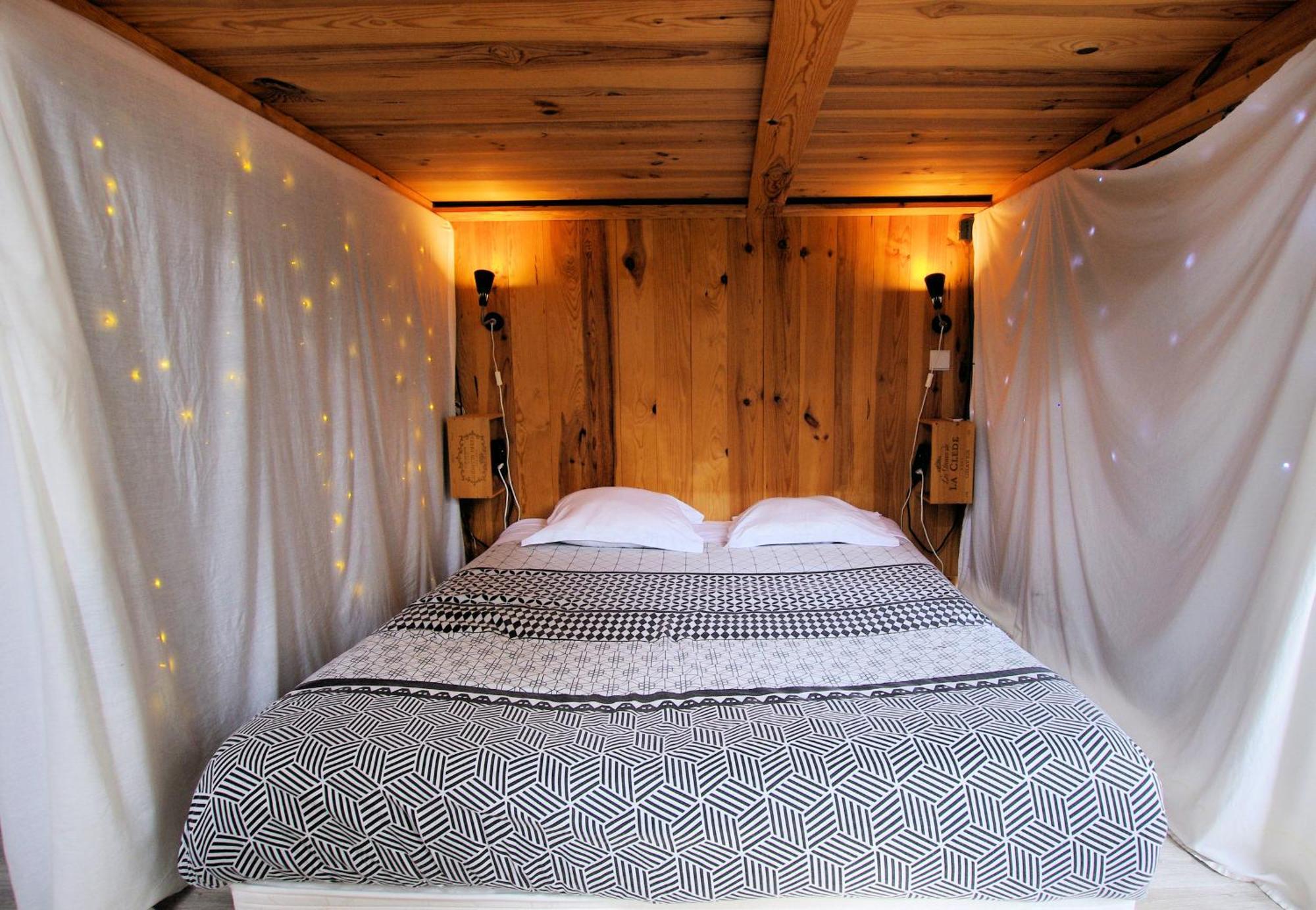 Hostel Les Cordees Liees Albi Bagian luar foto